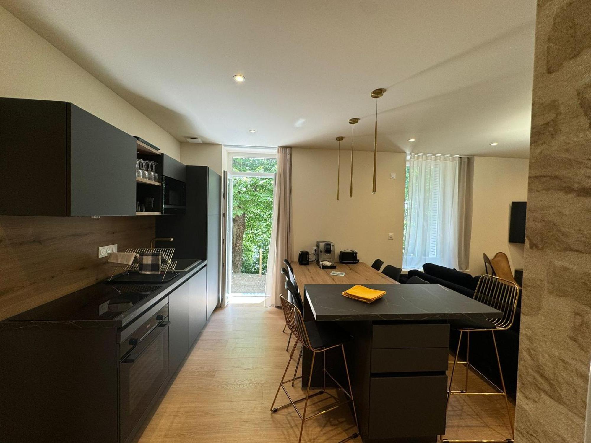 Appartements Confortables Avec Vue Montagne - Residence Villa Belle Fleur Château-Ville-Vieille Buitenkant foto
