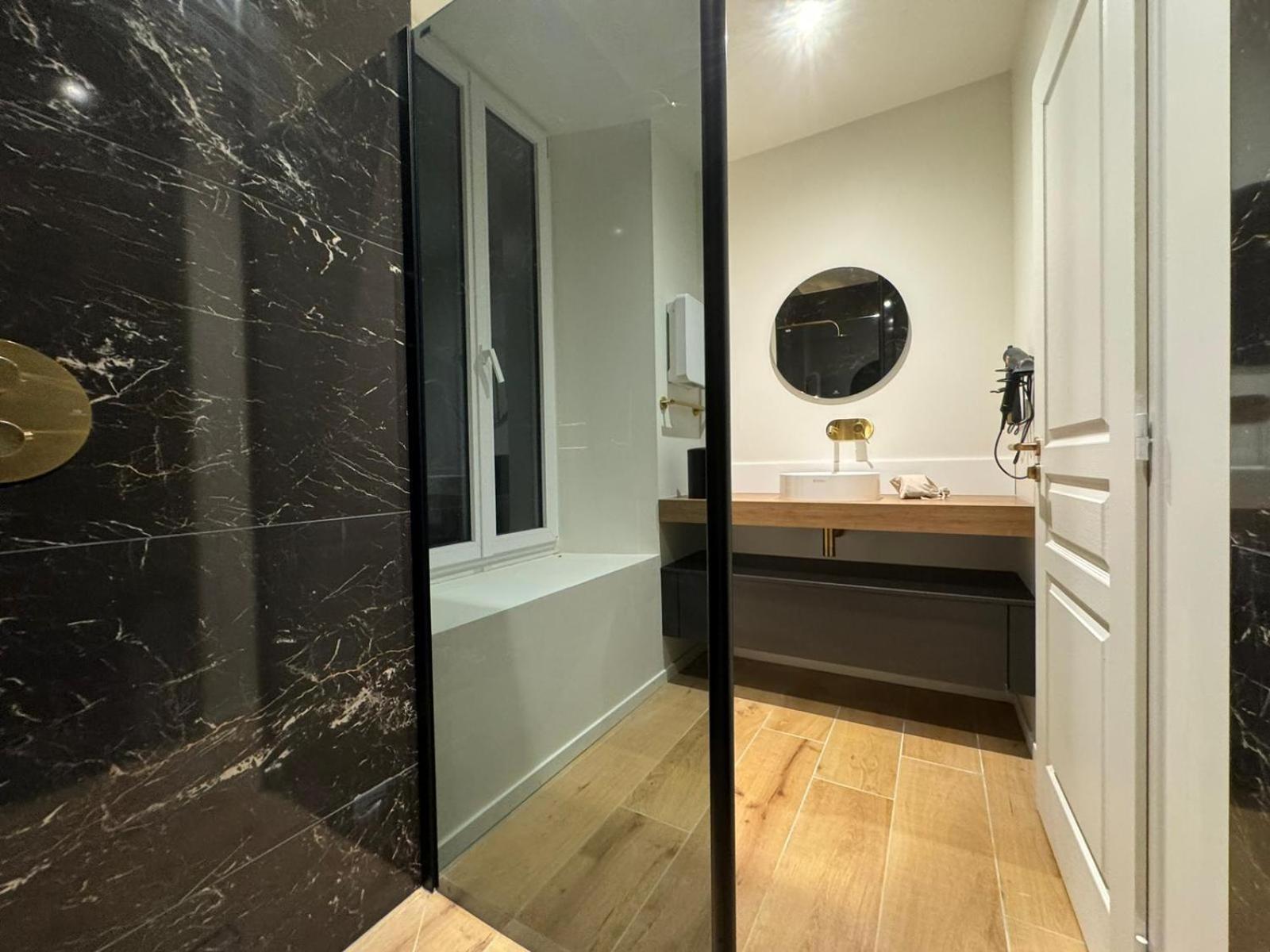 Appartements Confortables Avec Vue Montagne - Residence Villa Belle Fleur Château-Ville-Vieille Buitenkant foto