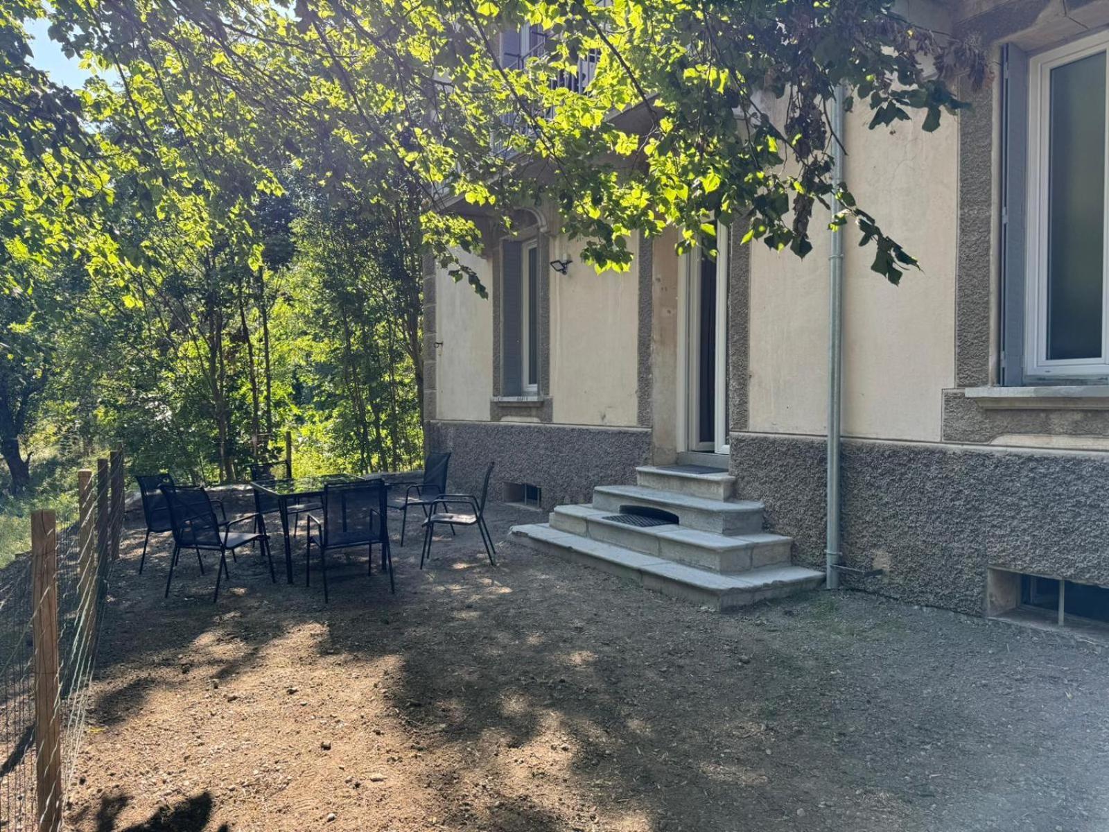Appartements Confortables Avec Vue Montagne - Residence Villa Belle Fleur Château-Ville-Vieille Buitenkant foto