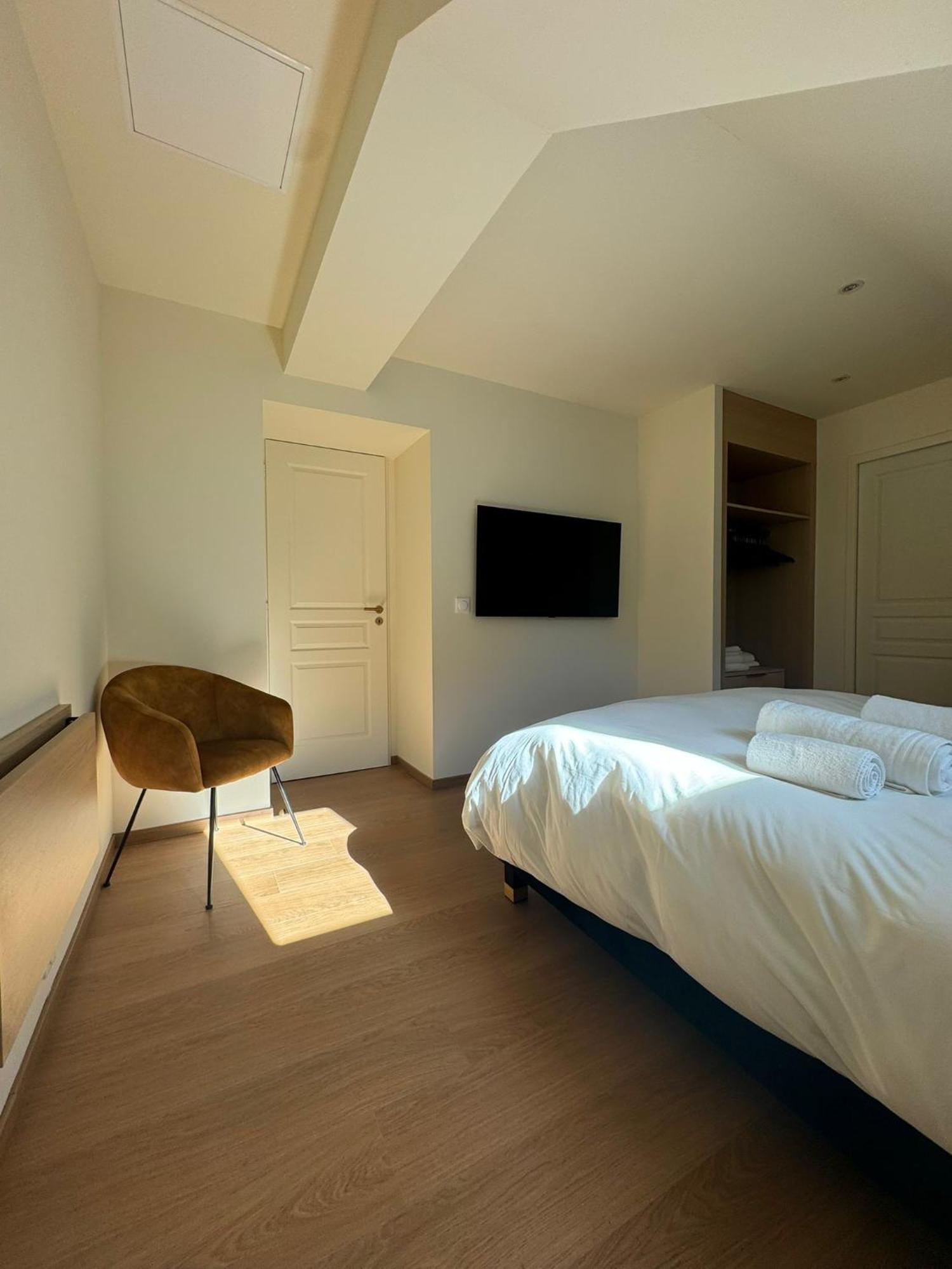 Appartements Confortables Avec Vue Montagne - Residence Villa Belle Fleur Château-Ville-Vieille Buitenkant foto