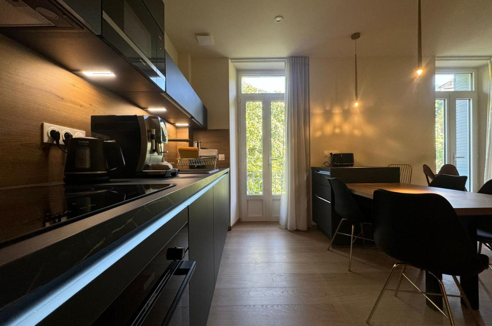 Appartements Confortables Avec Vue Montagne - Residence Villa Belle Fleur Château-Ville-Vieille Buitenkant foto