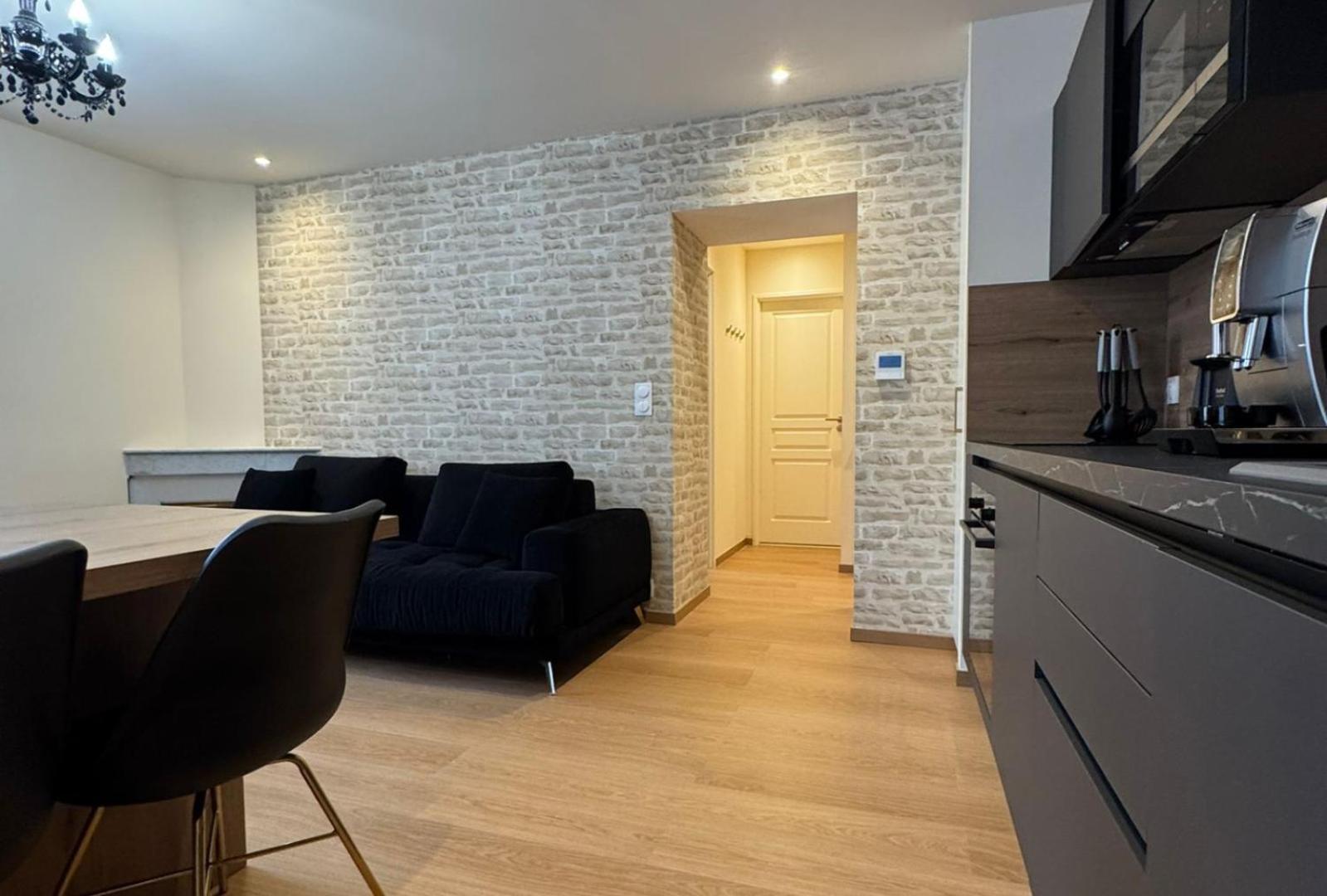 Appartements Confortables Avec Vue Montagne - Residence Villa Belle Fleur Château-Ville-Vieille Buitenkant foto