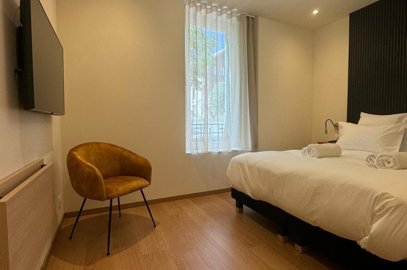 Appartements Confortables Avec Vue Montagne - Residence Villa Belle Fleur Château-Ville-Vieille Buitenkant foto